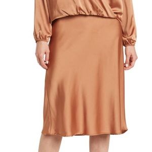 Renee C Solid satin midi skirt in caramel